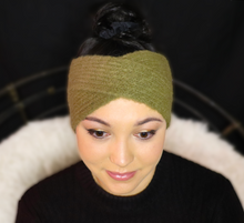 Load image into Gallery viewer, Brushed blended yarn diagonal headband
