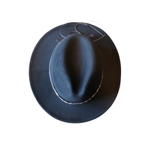 Load image into Gallery viewer, Brimmed black hat with steampunk tassel
